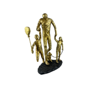 Снимка на Семейство баща с деца и куче