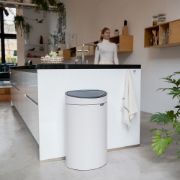 Снимка на Кош за смет Brabantia Touch Bin New 40L, Soft Beige