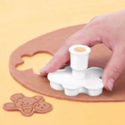 Снимка на Комплект форми за сладки Tescoma Delicia 2 броя, коледно човече