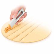 Снимка на Уред за рязане на паста с 4 приставки Tescoma Delicia