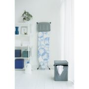Снимка на Маса за гладене Brabantia B 124x38cm с поставка за парогенератор, PerfectFlow Bubbles
