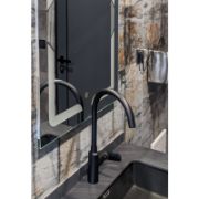 Снимка на Смесител за кухня Life Black черен CASCADA