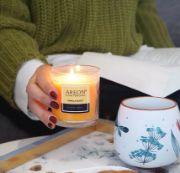 Снимка на Ароматна свещ Черна ванилия 120 гр AREON