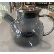 Снимка на Стъклен чайник с метални цедка и капак 1 л